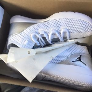 FINAL PRICE🔥 Jordan’s reveal 👟 NWOT